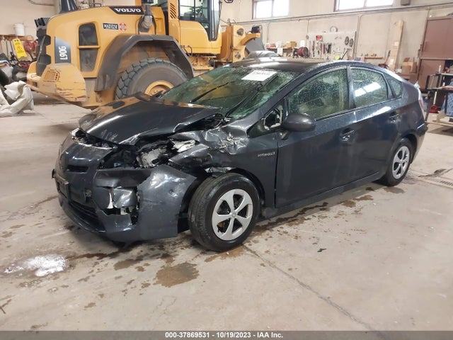 Toyota Prius Four/five/three/one/two 2014 JTDKN3DU7E1737870 Image 2