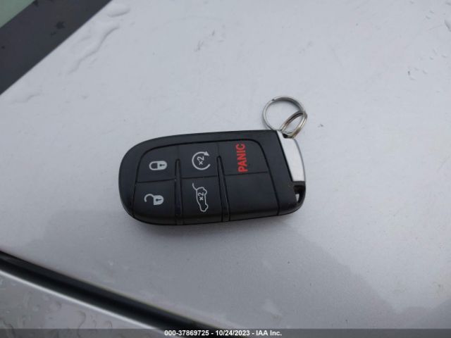 1C4RJFBG2KC828912 Jeep Grand Cherokee Limited