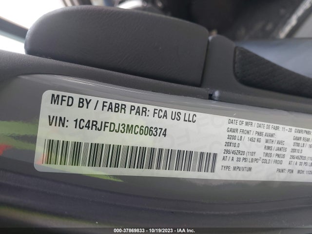 1C4RJFDJ3MC606374 Jeep Grand Cherokee Srt