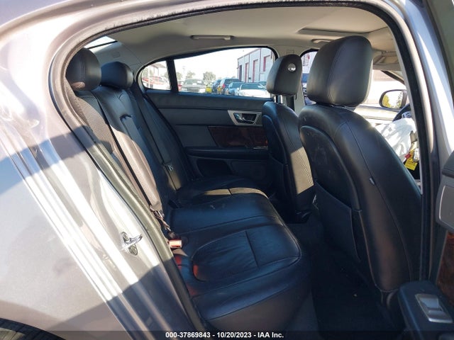 2011 JAGUAR XF SAJWA0GBXBLS07500 Photo 7