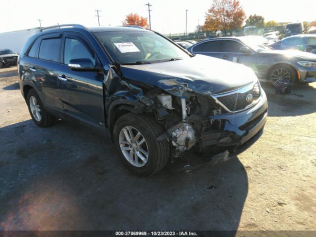 5XYKTDA6XEG494086 KIA SORENTO LX