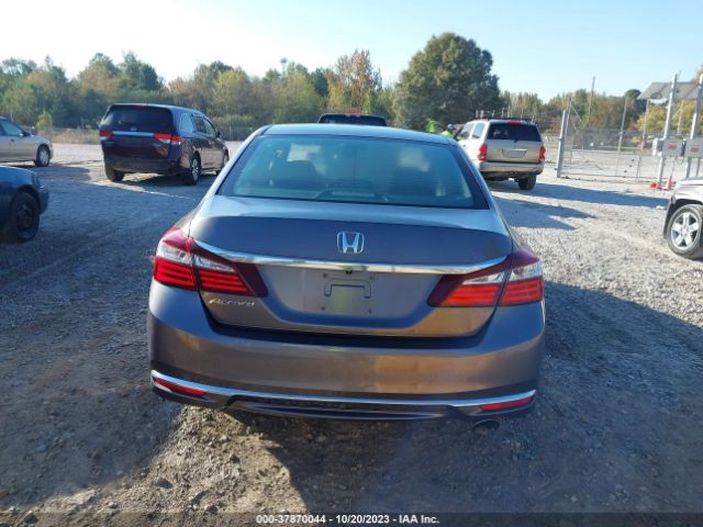 1HGCR2F36GA081897 Honda Accord Sedan Lx