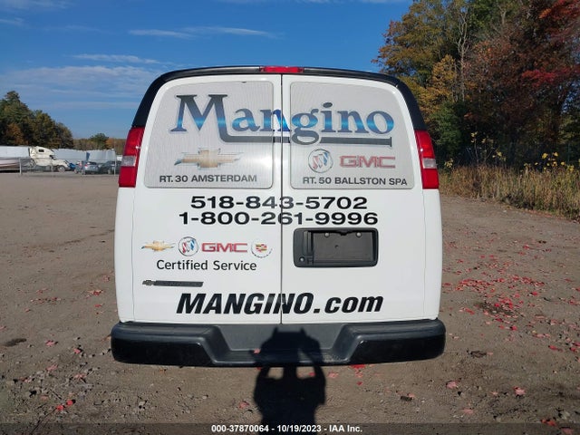 Chevrolet EXPRESS CARGO VAN 2019 1GCWGAFP7K1217106 Image 16