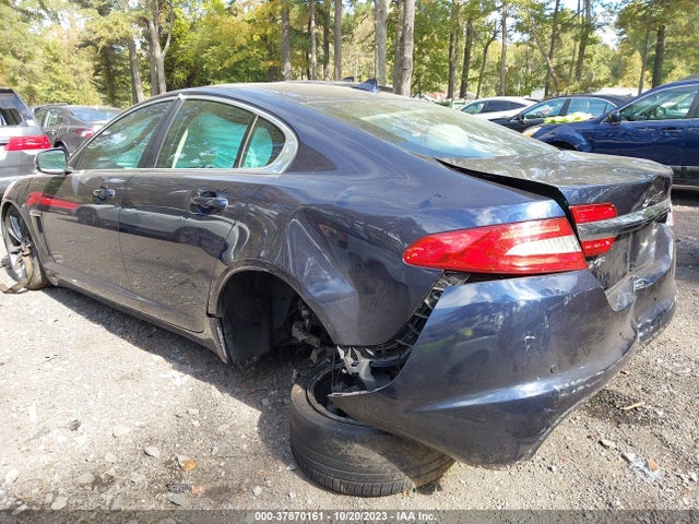 2015 JAGUAR XF SAJWA0F7XF8U61083 Photo 2