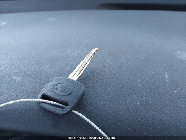 2003 PONTIAC VIBE VIN: 5Y2SL648X3Z445834