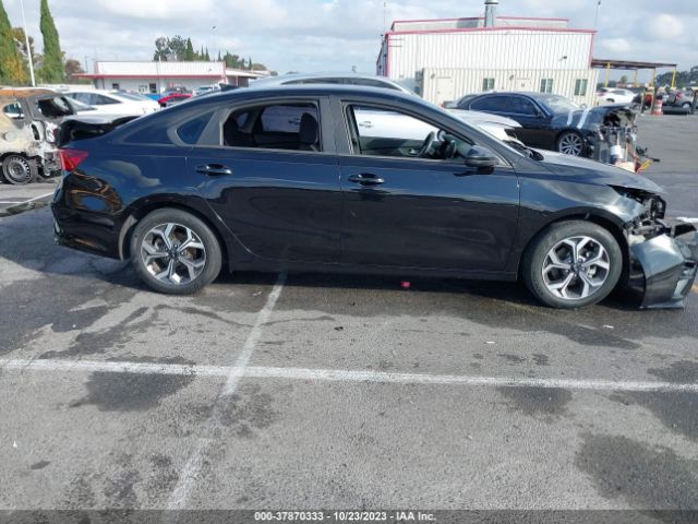 3KPF24AD9KE116126 KIA Forte Lxs