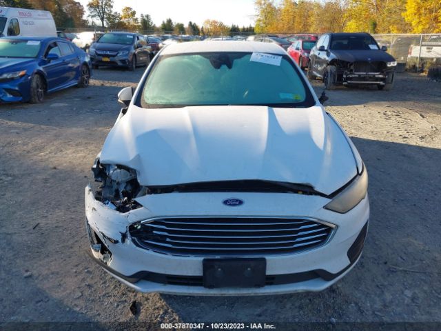 3FA6P0LU8KR104720 Ford Fusion Hybrid Se