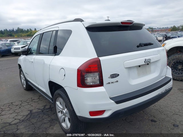 1C4NJDBB2GD714126 Jeep Compass Sport