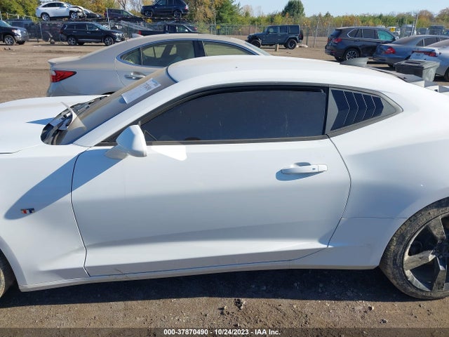 Chevrolet Camaro 1lt 2017 1G1FB1RS7H0206757 Image 14