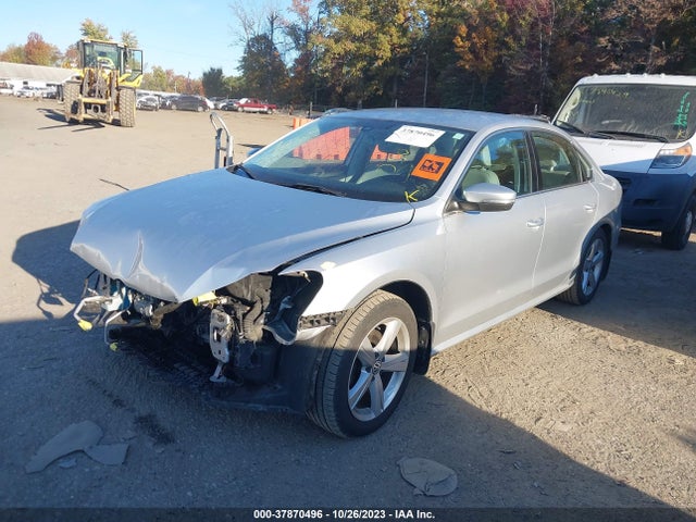 1VWBV7A3XFC053448 Volkswagen Passat 2.0l Tdi Se