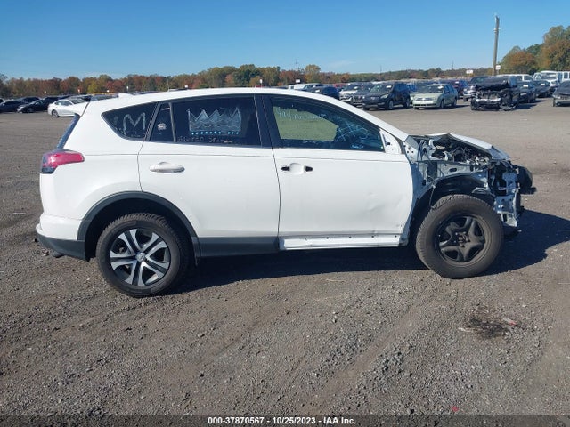 2018 TOYOTA RAV4 LE VIN: JTMZFREV9JJ749647