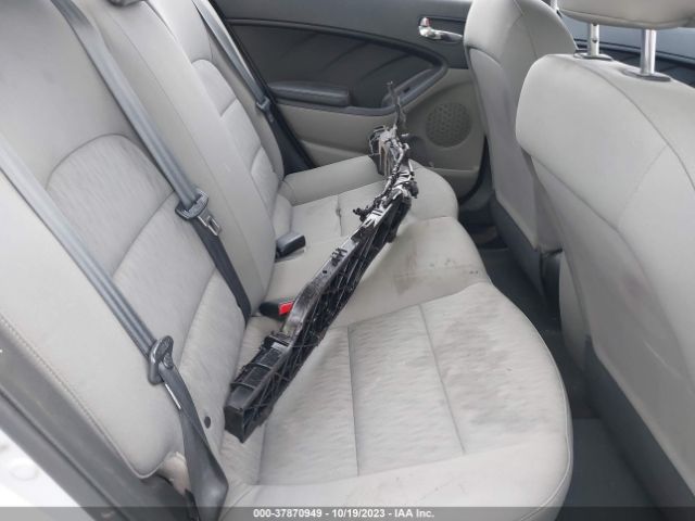 KNAFK4A63F5427731 KIA FORTE LX