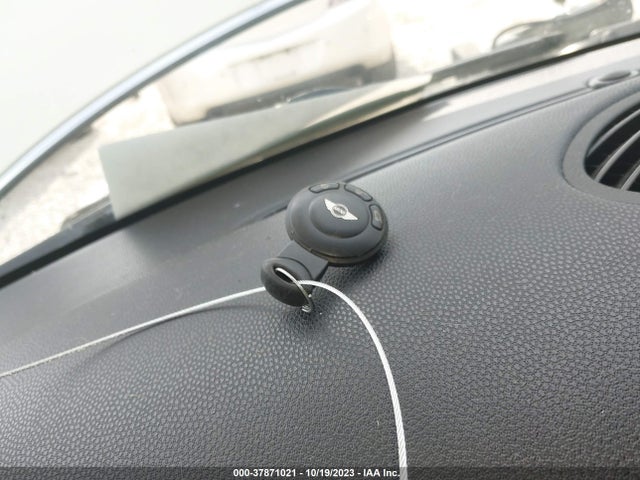 2011 MINI COOPER HARDTOP WMWSV3C52BTY14376 Photo 10