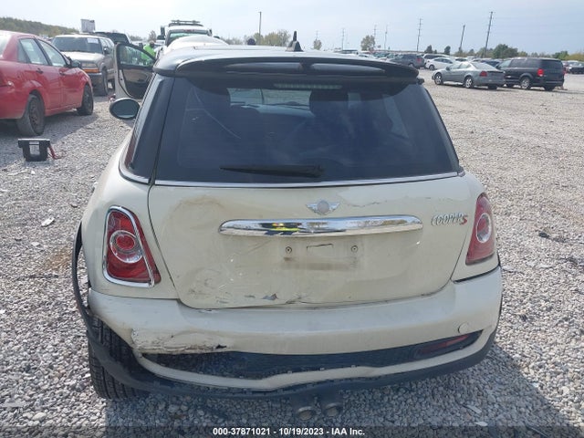 2011 MINI COOPER HARDTOP WMWSV3C52BTY14376 Photo 5