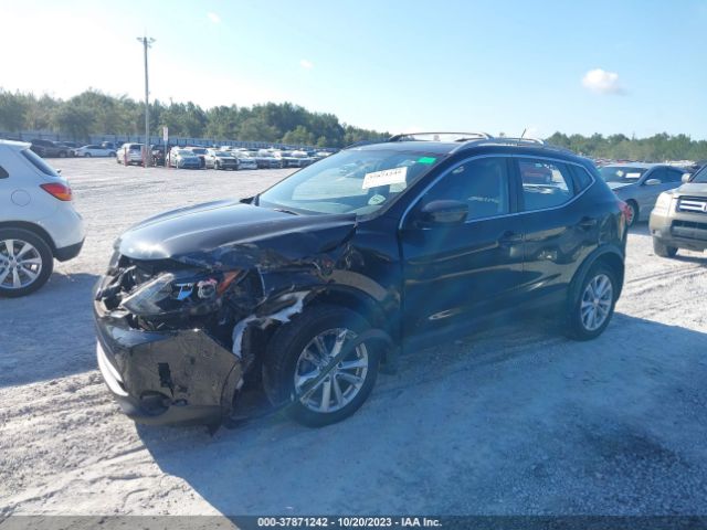 JN1BJ1CR5HW118840 Nissan Rogue Sport Sv