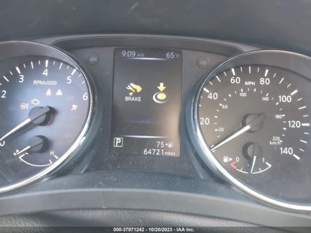 JN1BJ1CR5HW118840 Nissan Rogue Sport Sv