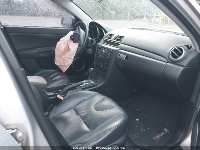 2004 MAZDA MAZDA3 S VIN: JM1BK323X41189753