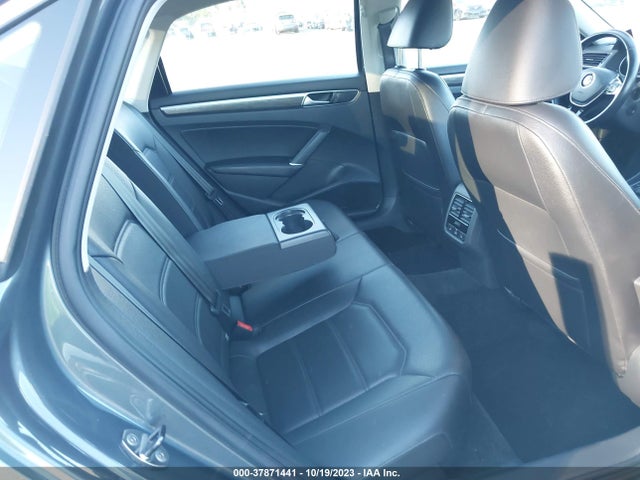 1VWBS7A33GC059019 Volkswagen Passat 1.8t Se W/technology