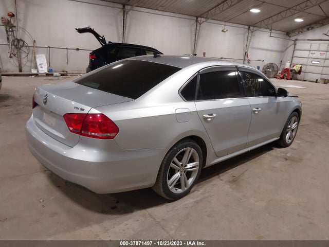 1VWBN7A39EC078145 Volkswagen Passat Tdi Se W/sunroof