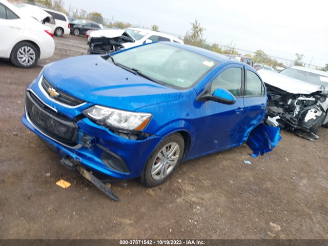 Chevrolet Sonic Ls Auto 2017 1G1JB5SHXH4175156 Image 2