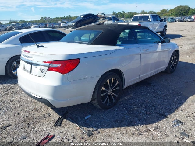 2011 CHRYSLER 200 S VIN: 1C3BC8EG8BN583321