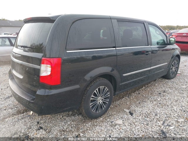2C4RC1HGXER132539 Chrysler Town & Country S