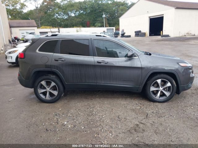 1C4PJMCS7GW270639 Jeep Cherokee Latitude