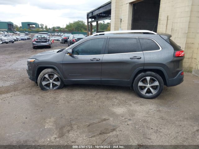 1C4PJMCS7GW270639 Jeep Cherokee Latitude