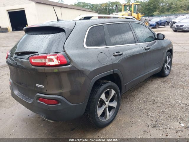 1C4PJMCS7GW270639 Jeep Cherokee Latitude
