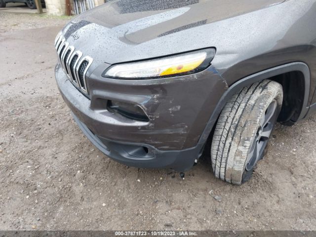 1C4PJMCS7GW270639 Jeep Cherokee Latitude