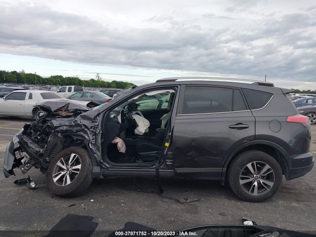 2018 TOYOTA RAV4 XLE VIN: JTMWFREV5JJ740317