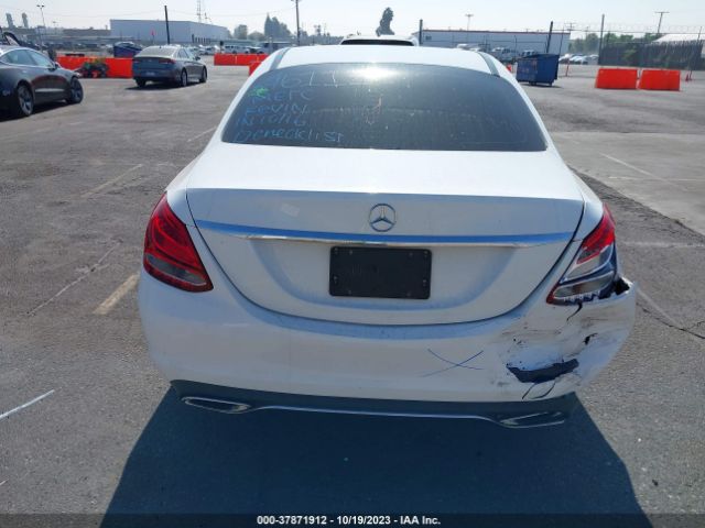 55SWF4JB0GU174614 Mercedes-Benz C-class C 300