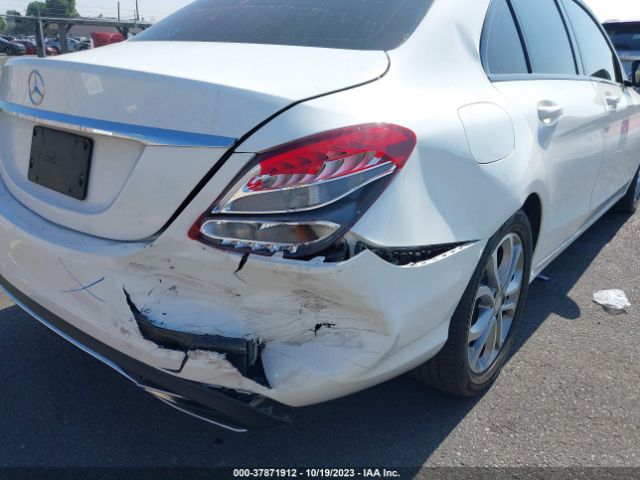 55SWF4JB0GU174614 Mercedes-Benz C-class C 300
