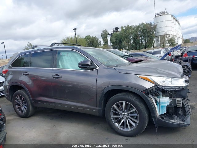 Toyota Highlander Xle/se 2017 5TDKZRFH3HS515163 Image 14