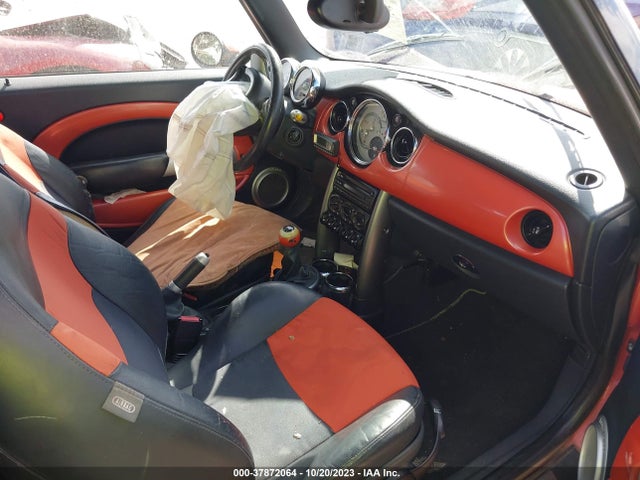 2005 MINI COOPER WMWRF33545TF63587 Photo 4