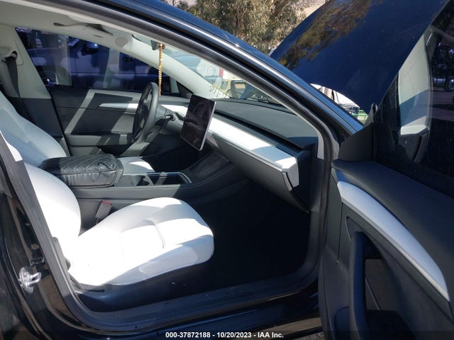Tesla Model 3 Long Range 2022 5YJ3E1EB0NF180958 Image 5