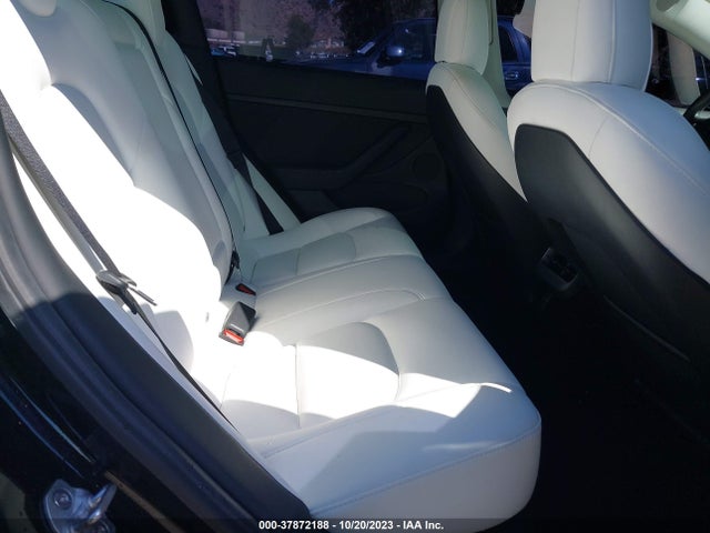 Tesla Model 3 Long Range 2022 5YJ3E1EB0NF180958 Image 8