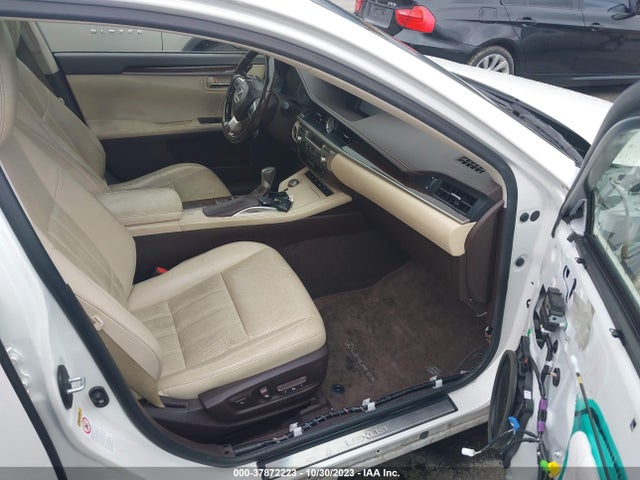 JTHBK1GG7H2250975 Lexus Es Es 350