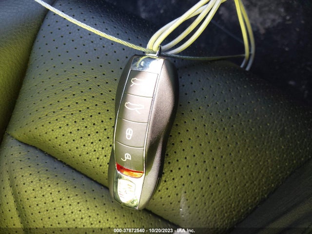 2017 PORSCHE 718 CAYMAN WP0AA2A88HS270529 Photo 10