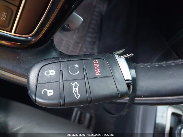 Chrysler 300 300c John Varvatos 2014 2C3CCAJG4EH240360 Image 11