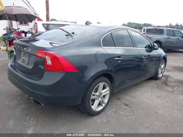 YV140MFB0F1315699 Volvo S60 T5 Premier