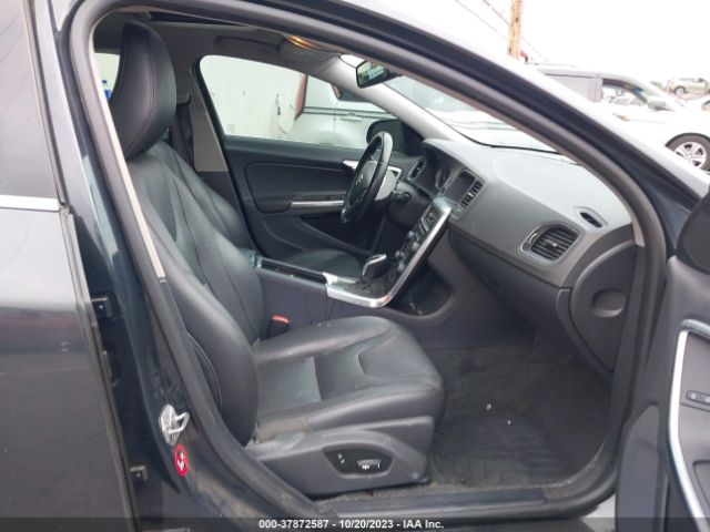 YV140MFB0F1315699 Volvo S60 T5 Premier