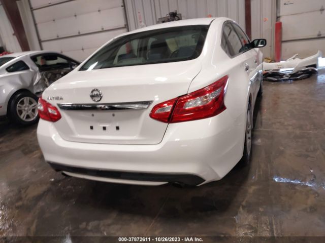 1N4AL3AP3HN347481 Nissan Altima 2.5 S