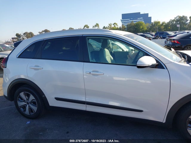 2019 KIA NIRO PLUG-IN HYBRID EX PREMIUM VIN: KNDCC3LDXK5216447
