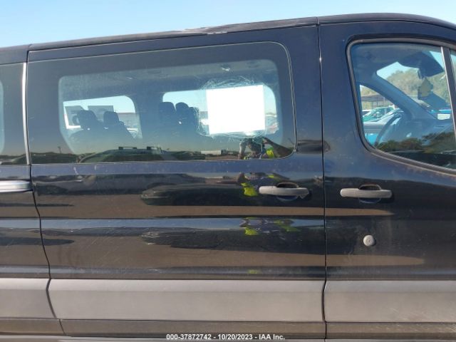 1FBZX2YM3KKB53621 Ford Transit Passenger Wagon Xl/xlt