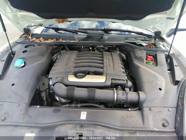WP1AA2A26JKA00571 Porsche Cayenne