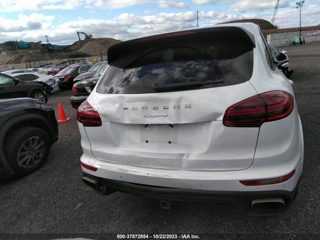 WP1AA2A26JKA00571 Porsche Cayenne