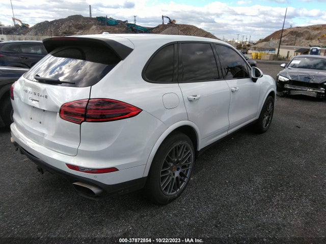 WP1AA2A26JKA00571 Porsche Cayenne