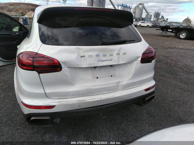 WP1AA2A26JKA00571 Porsche Cayenne
