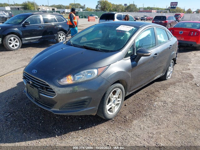 Ford FIESTA SE 2019 3FADP4BJ9KM109783 Image 2